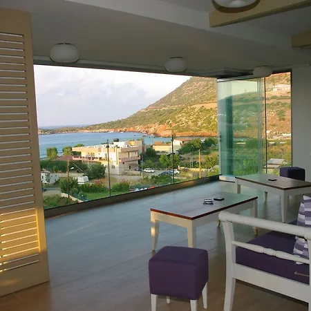 Apartment Manos Palace *
