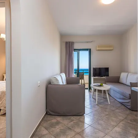 Apartment Manos Palace