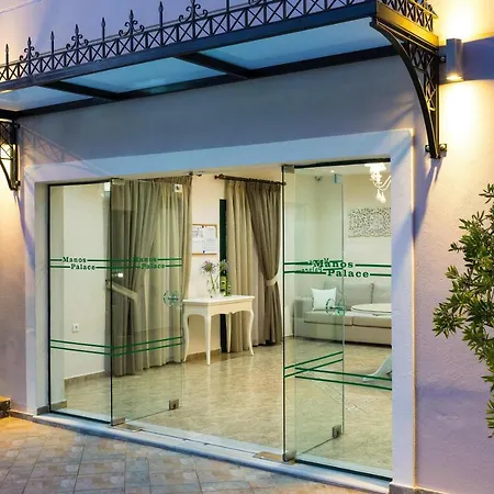 Manos Palace Apartment