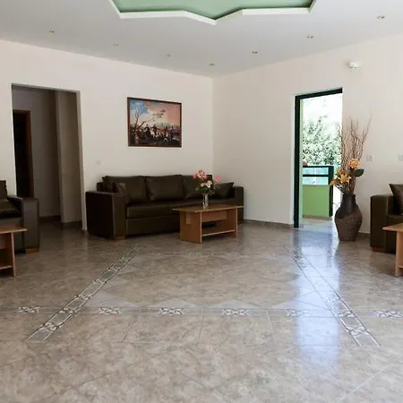 Manos Palace