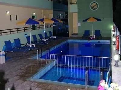 Manos Palace